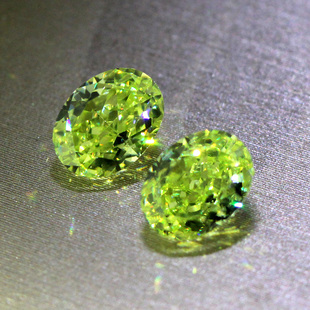 雷迪恩橄榄石戒面裸石椭圆形冰花切金绿宝石中式古风戒指项链镶嵌