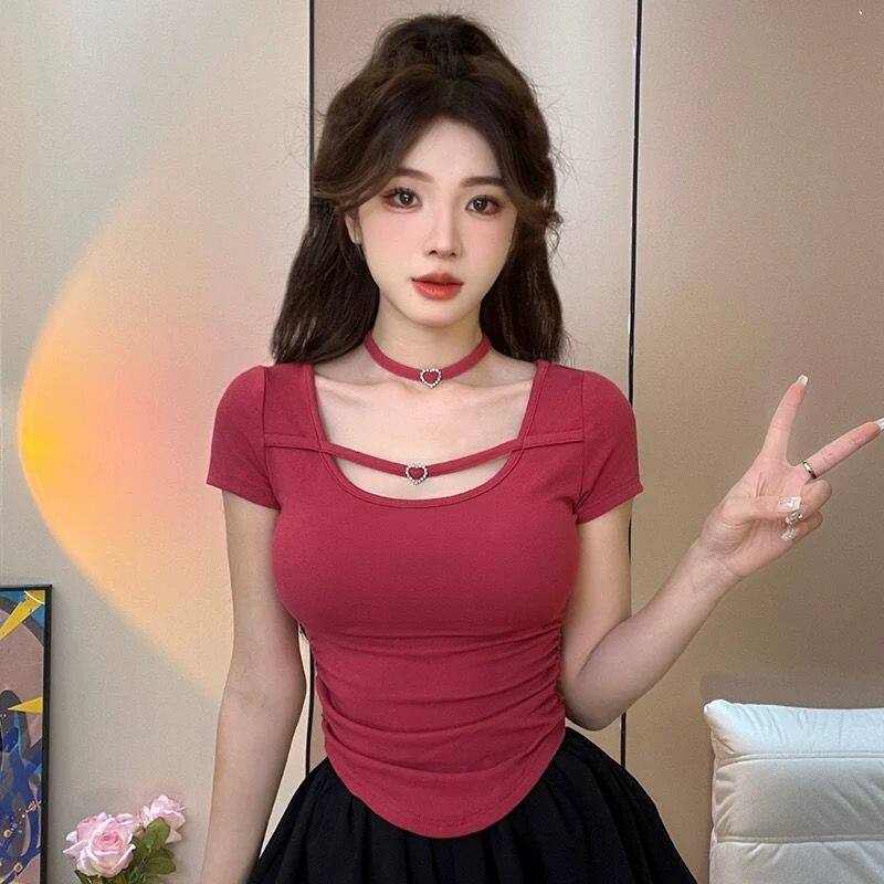 纯欲甜辣妹镂空项圈u领短款短袖T恤女设计感修身弧形下摆紧身上衣