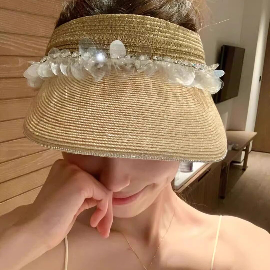 新款小众轻奢水钻细麦杆编织空顶帽女夏季出游时尚遮阳帽太阳帽子