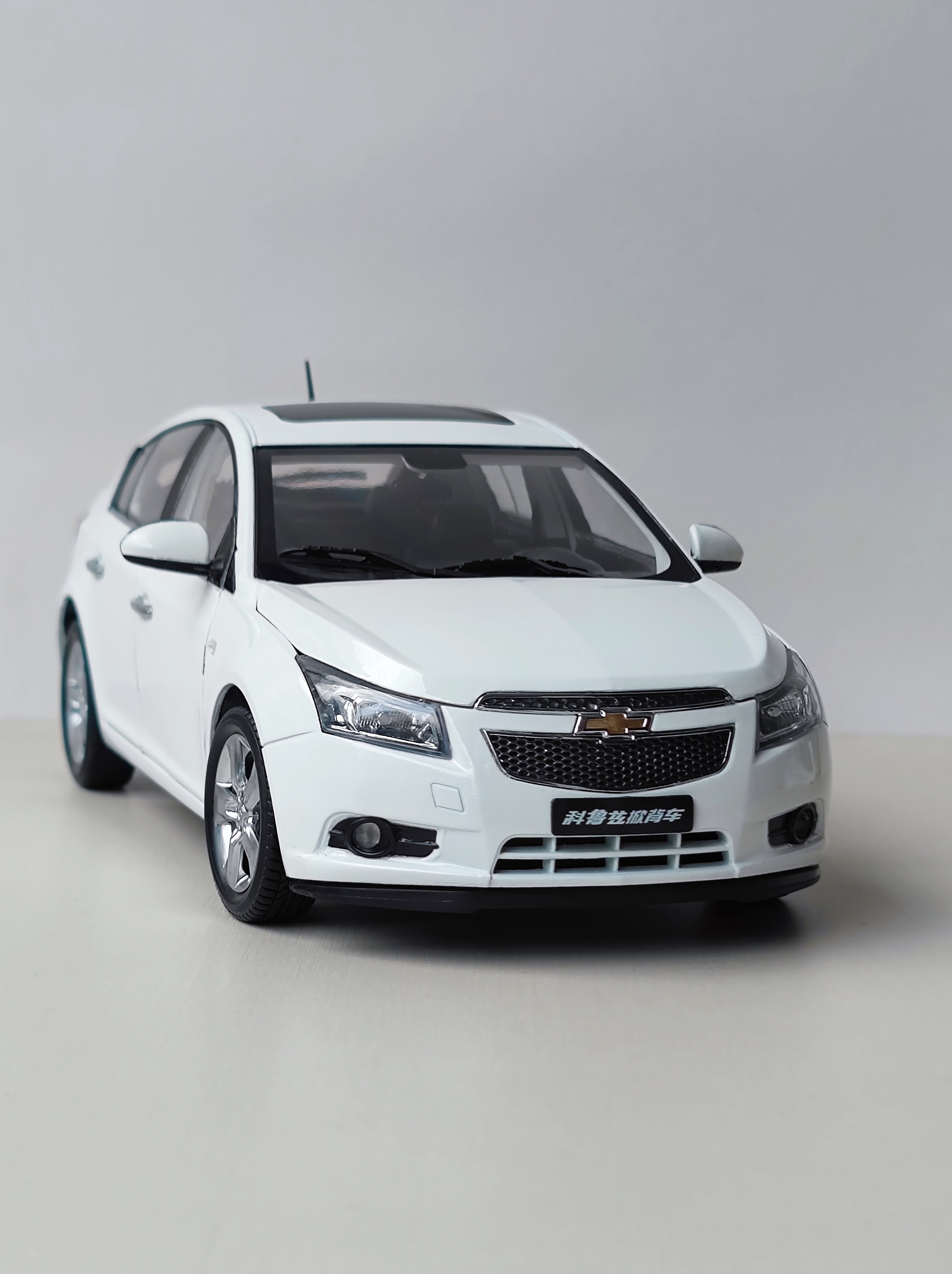 1:18原厂车模 老款雪佛兰科鲁兹掀背 两厢 2013款 cruze 汽车模型