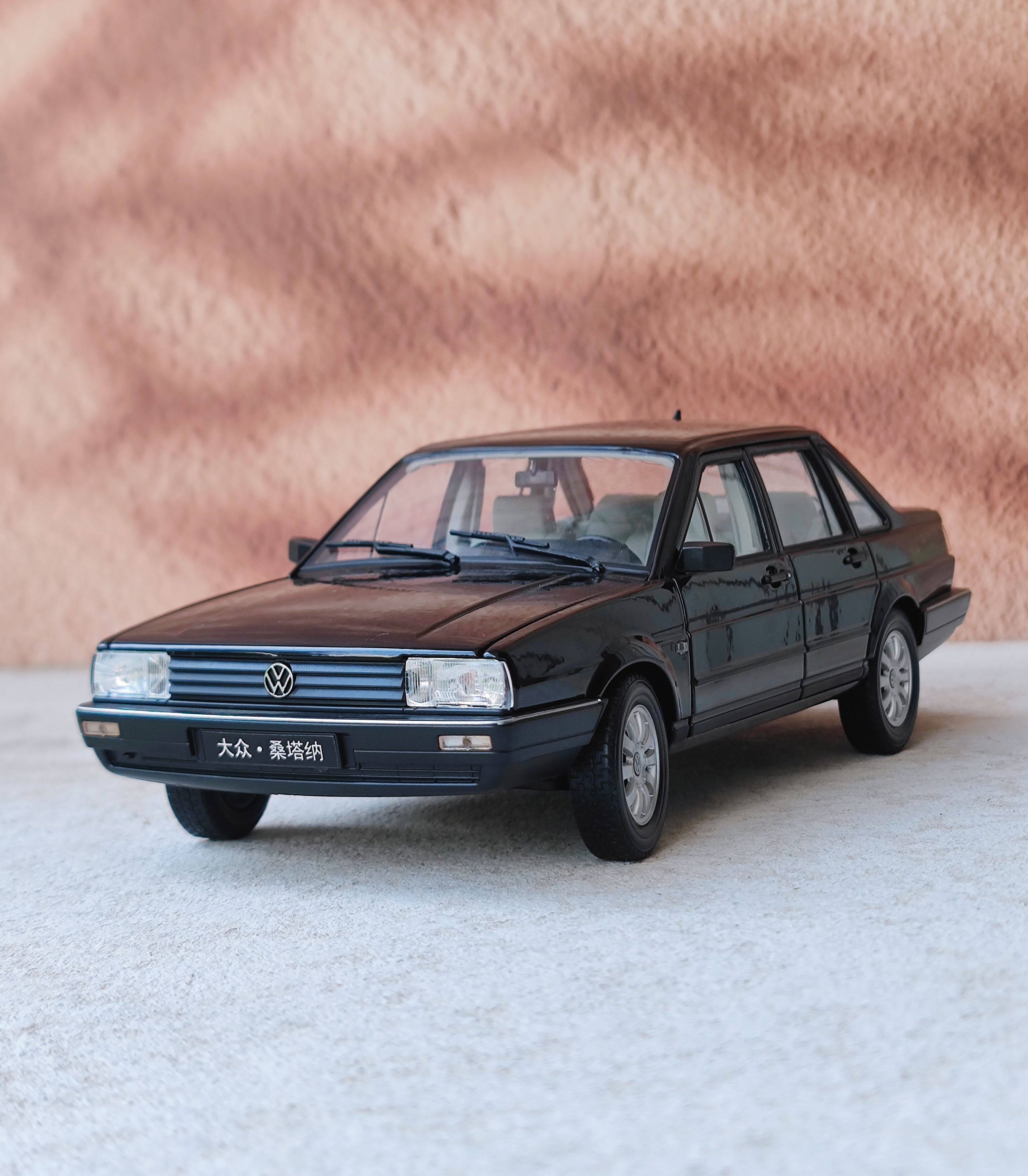 1  18原厂大众桑塔纳汽车模型老款桑塔纳 普桑汽车模型威利摆件