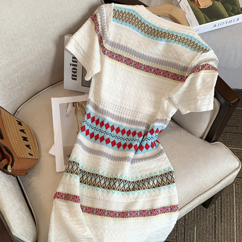 유명 구매자 매장 통관 누출 작은 향기로운 드레스 여성 고급스럽고 우아한 여성 니트 반팔 스커트 여름