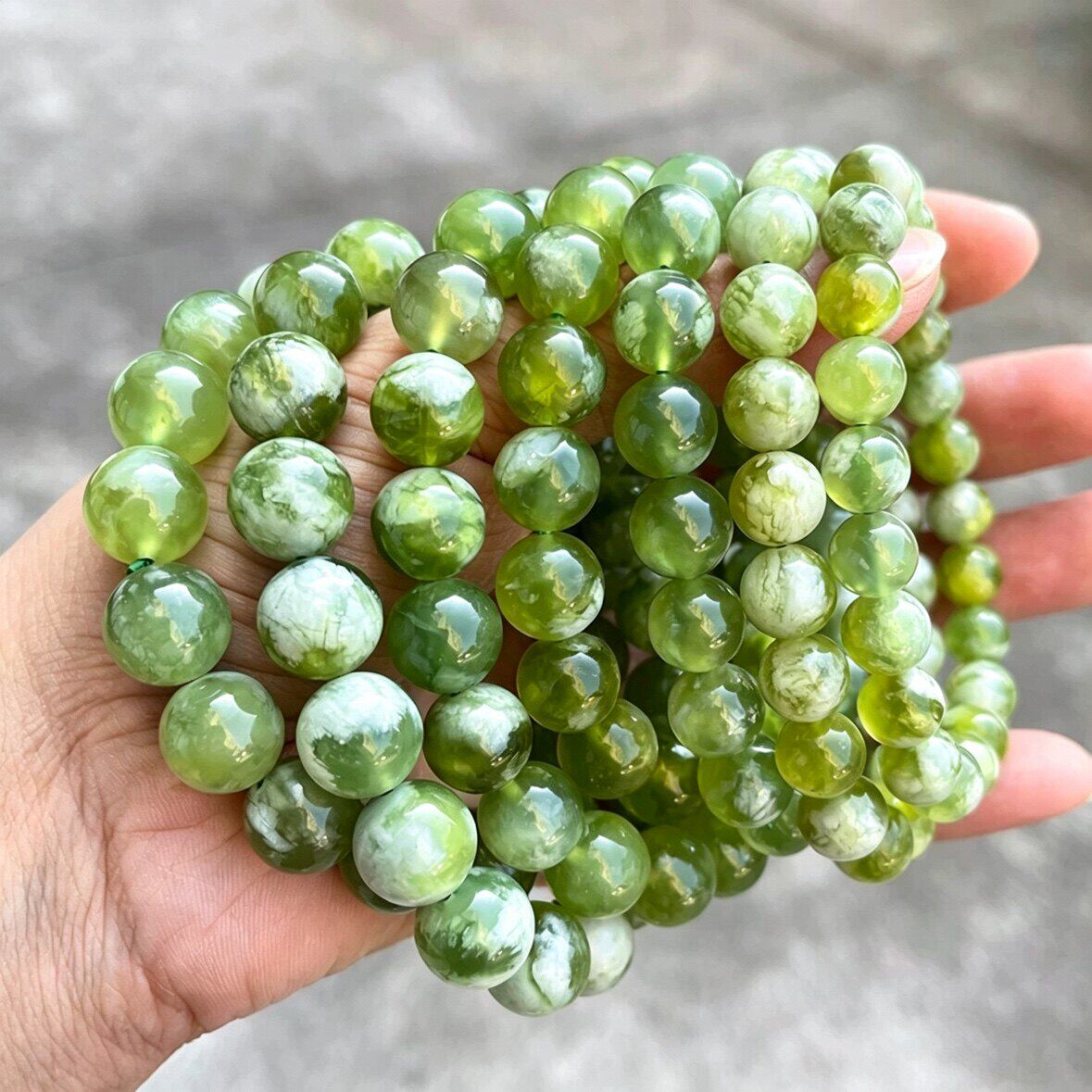 天然青提奶盖岫玉手链飘花玉石圆珠水晶手串礼物饰品