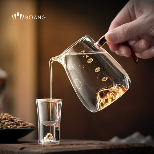 刻度白酒分酒器金箔公平倒酒壶高硼硅玻璃创意中式公道杯家用高级