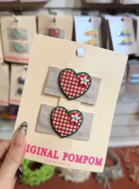 3.4韩国pom新款2026儿童彩色布艺爱心格纹刺绣边夹发夹