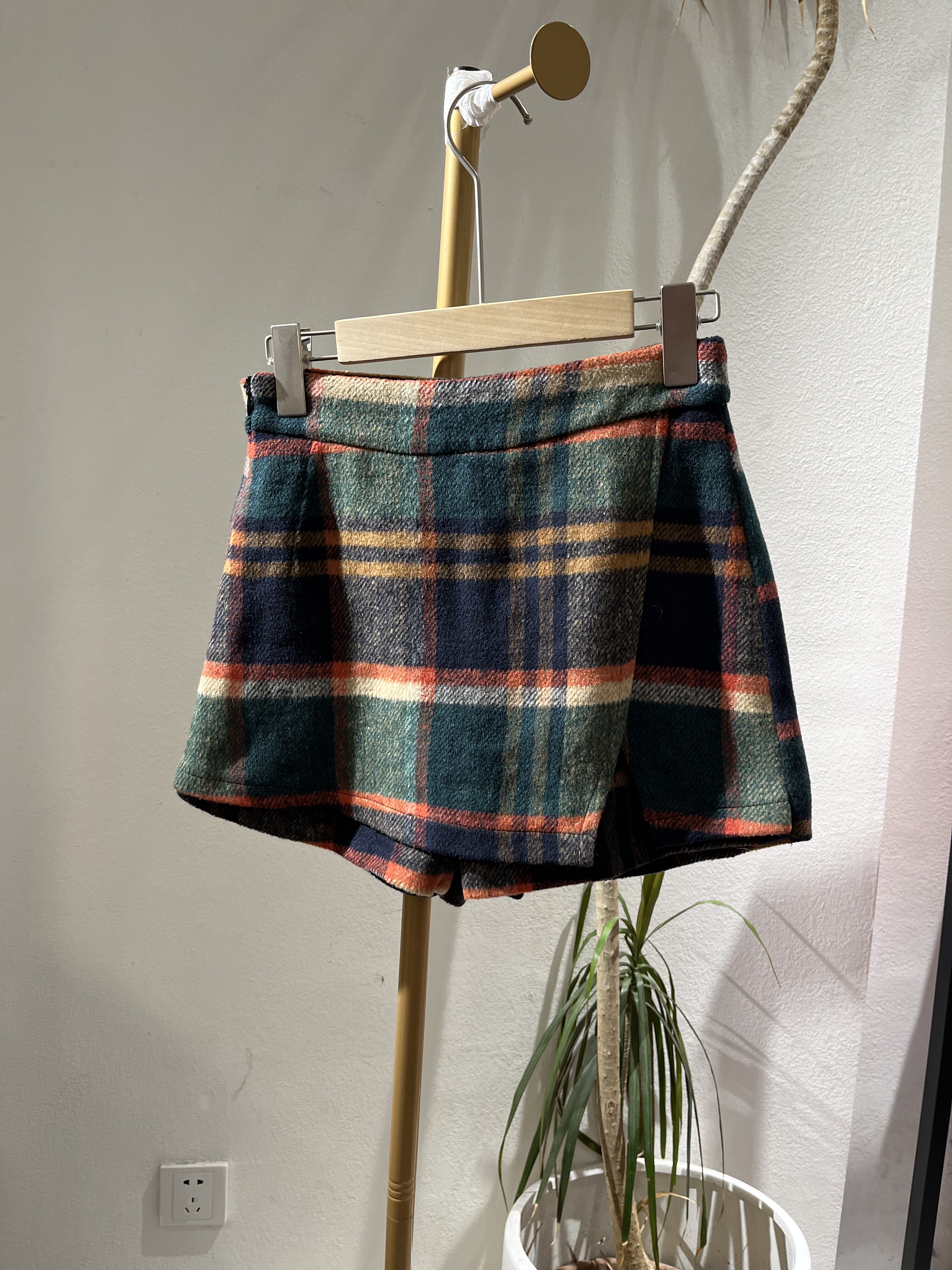 特价折扣毛呢短裤秋冬款靴裤英伦风格纹拼色格子裤裙裤学院风少女