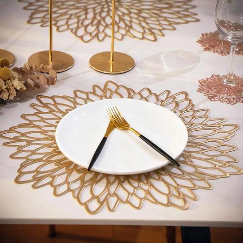 4 PC/6 PC Gold Placemats Coasters Round Wipeable Vinyl Table