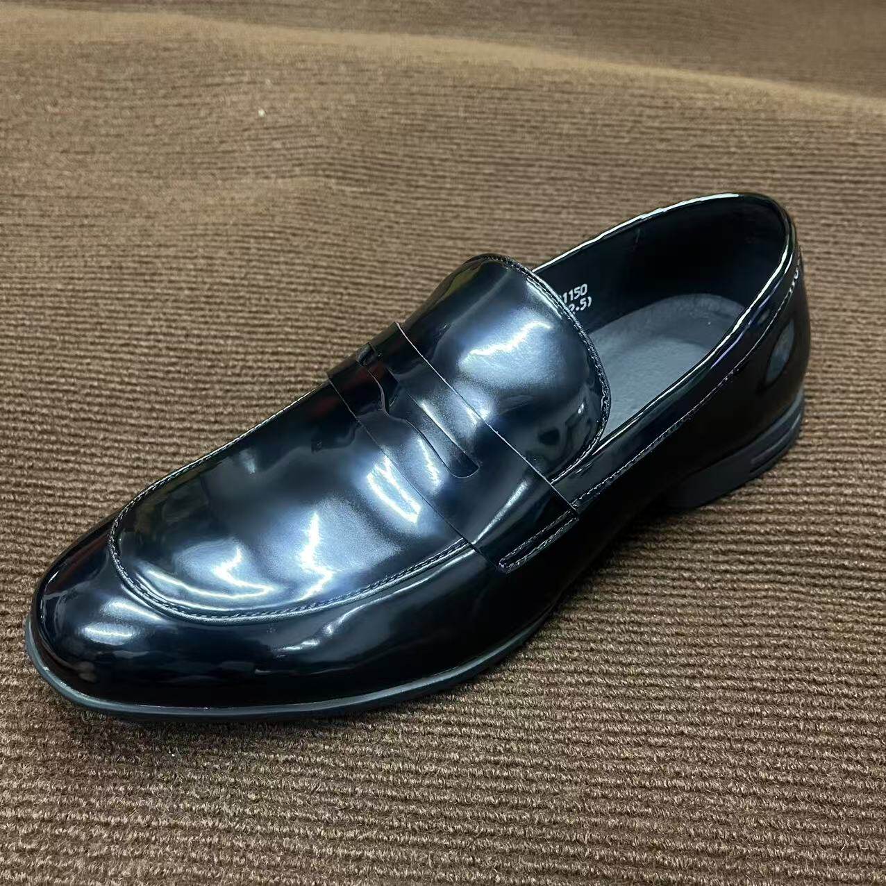 工厂清仓真皮男鞋2025年秋季新款牛皮圆头套脚中口休闲轻便单鞋,流行男鞋,乐福鞋（豆豆鞋）,淘宝优惠券,粉丝福利购,淘宝优惠卷