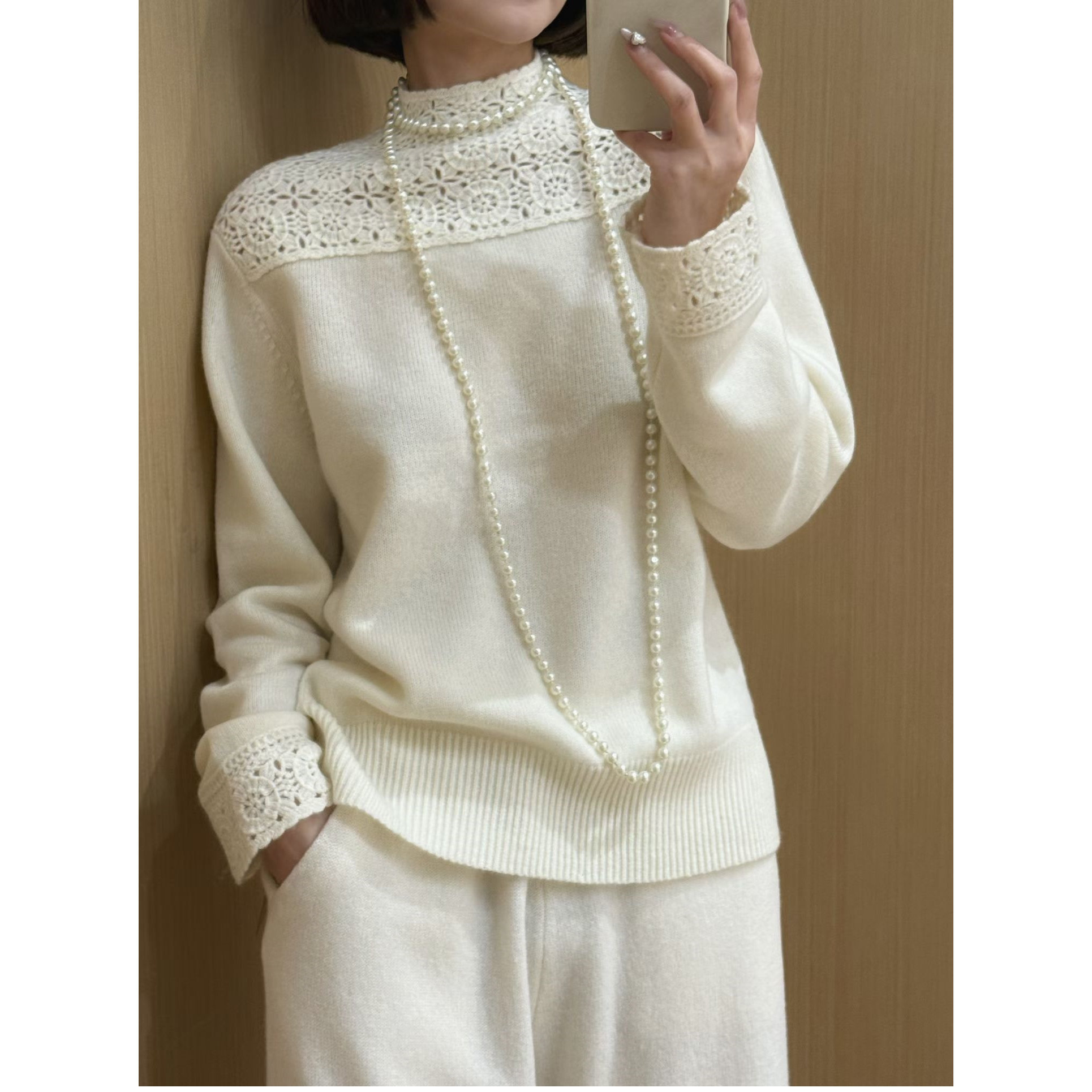 100%山羊绒毛衣欧洲站2025冬装新款欧货时尚勾花镂空立领针织衫女,女装/女士精品,羊绒衫,淘宝优惠券,粉丝福利购,淘宝优惠卷