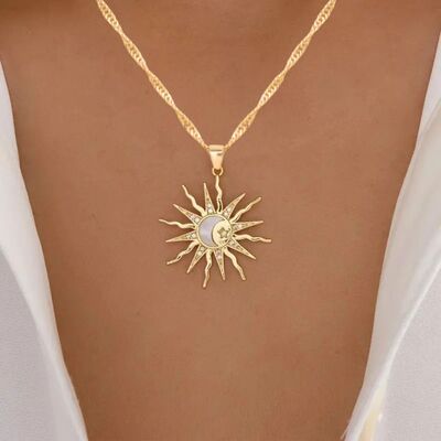 Fashion Metal Sun Moon Pendant Necklaces for Women Gold Colo