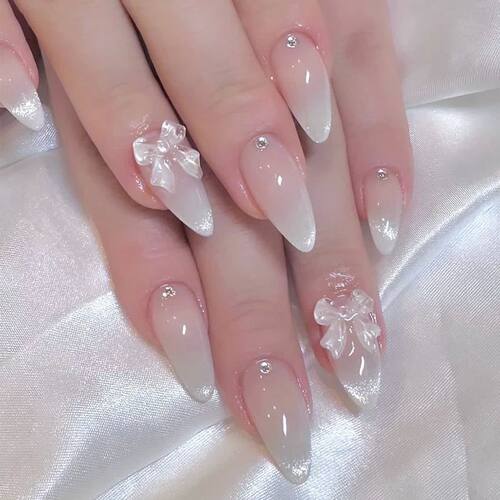 24pcs Sweet Cat Eye French Press on Nails Diamond-Pointed Th
