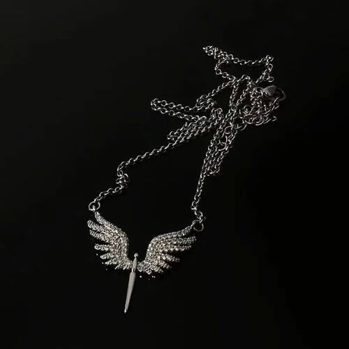 Shiny Rhinestone Angel Wing Necklace Niche Design Pendant Li