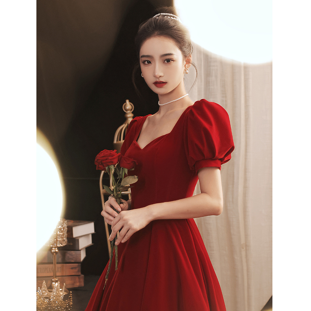 新娘丝绒中长款大气小个子订婚