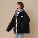 黑色