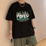 黑色