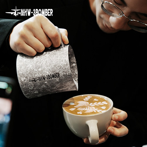 MHW-3BOMBER轰炸机纯钛拉花缸 专业咖啡打奶缸抑菌打奶泡杯600ml