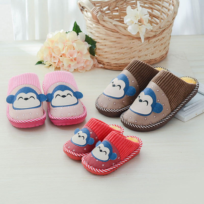 Pantoufles enfants en suède pour hiver - semelle caoutchouc - Ref 986430 Image 1