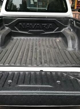 长城炮风骏5纳瓦拉皮卡货箱宝东风锐骐6 7后尾车厢保护垫尼桑D22