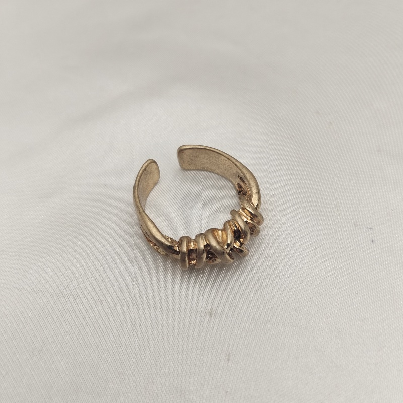 青岛饰品欧美风小众设计几何简约百搭法式复古麻花戒指指环女