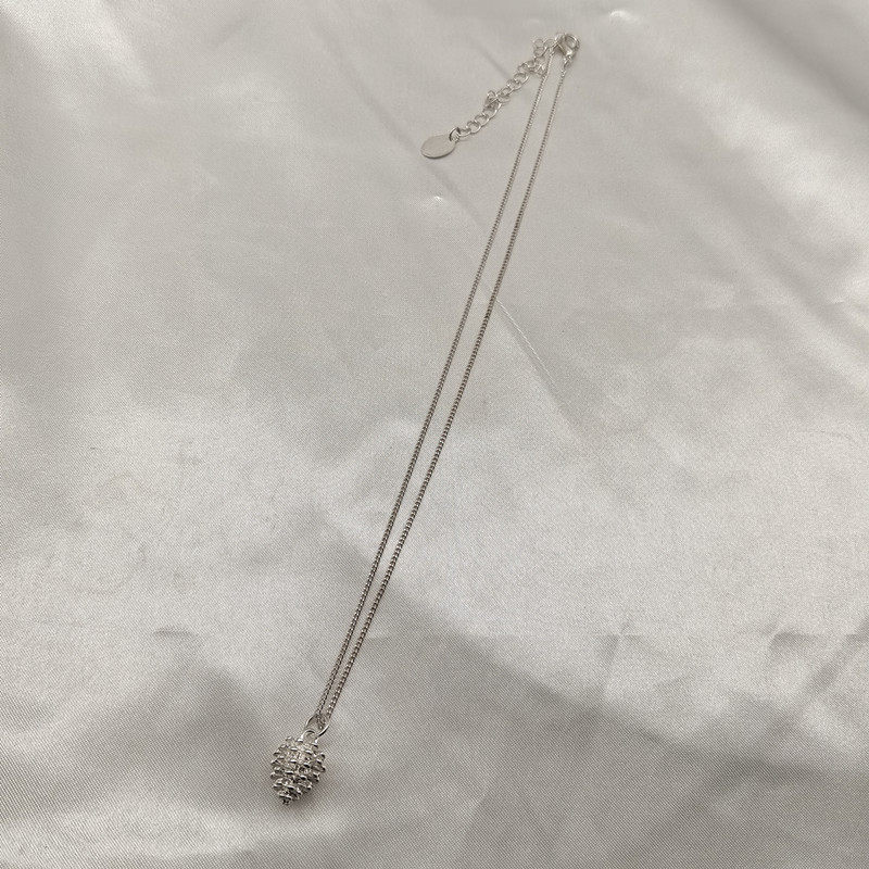 青岛饰品欧美小众ins风简约网红气质百搭银色松子松果项链女