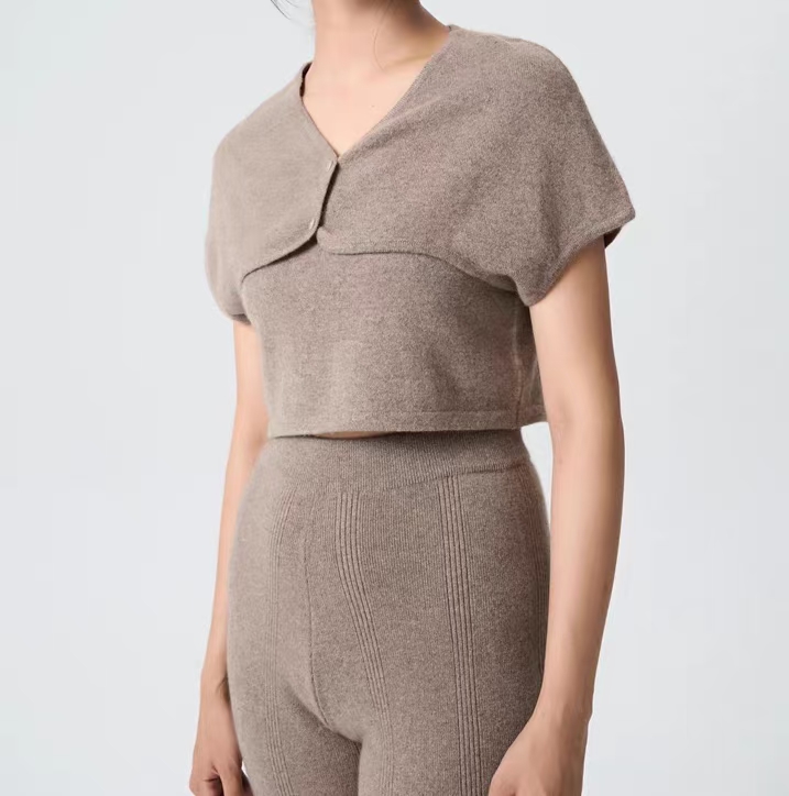 产自鄂尔多斯市100%山羊绒无染色羊绒护肩月子肩周空调房四季皆宜