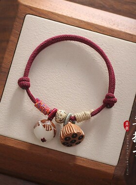 儿童新中式平安扣手绳红绳手链桃核桃木男女本命年礼物护身手串