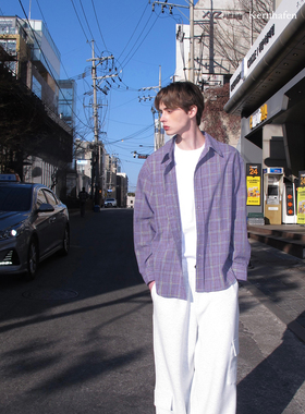 不过时的基础款，越穿越有型春款紫色格子长袖衬衫男| kernhafen