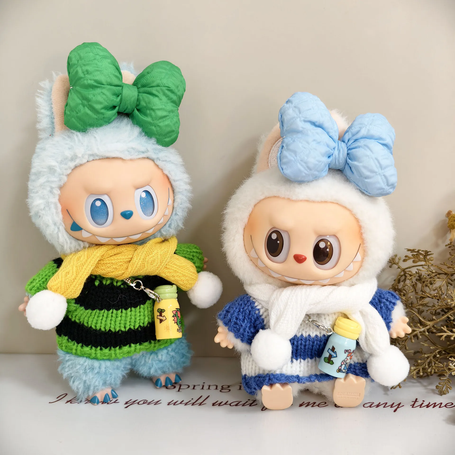 一二三代盲盒拉布布衣服秋冬毛衣围巾套装挂件LABUBU配饰包包相机