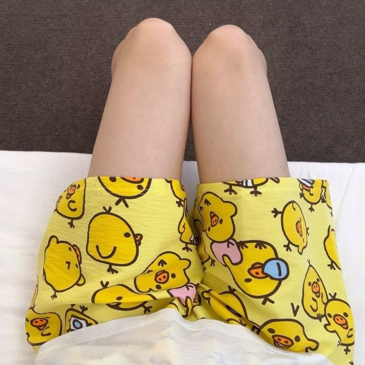 休闲百搭卡哇伊少女夏季薄款卡通甜美黄色鼻孔鸡遛弯居家短裤外穿