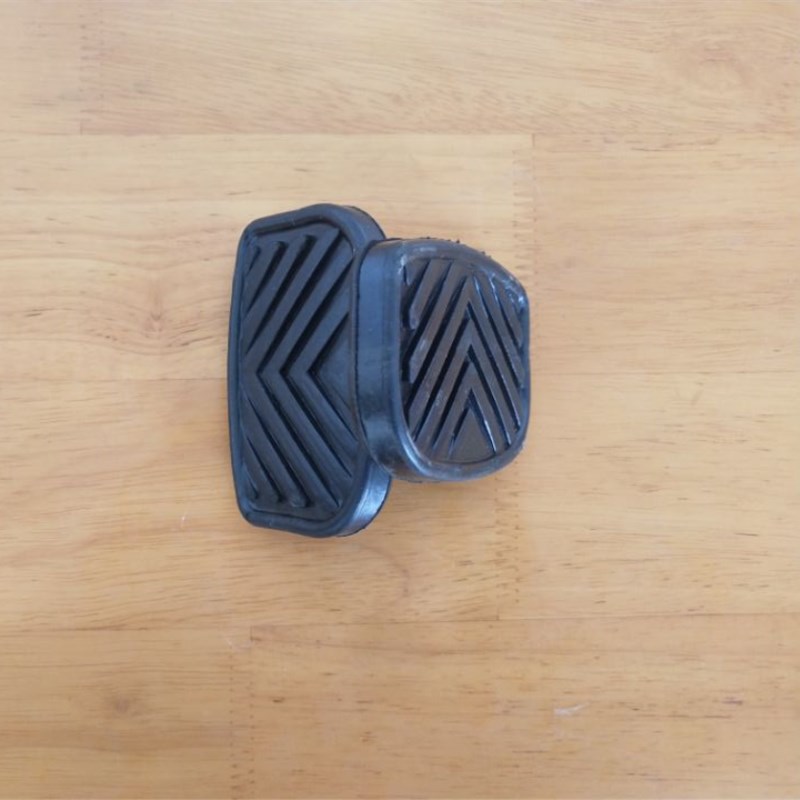 东风尖头车EQ140、EQ153、紫罗兰 离合器制动刹车踏板皮 脚踏胶套