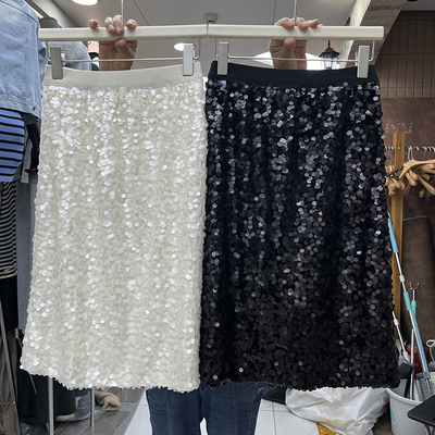 丝绒亮片闪闪开叉半身裙
