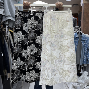 法式重工立体刺绣花朵丝绒半身裙秋冬设计感亮片绣花开叉直筒长裙