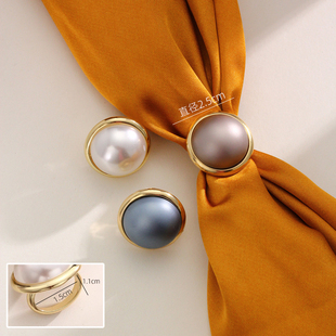 小方巾扣高档设计简约圆珠珍珠丝巾扣百搭气质长条巾飘带扣小孔