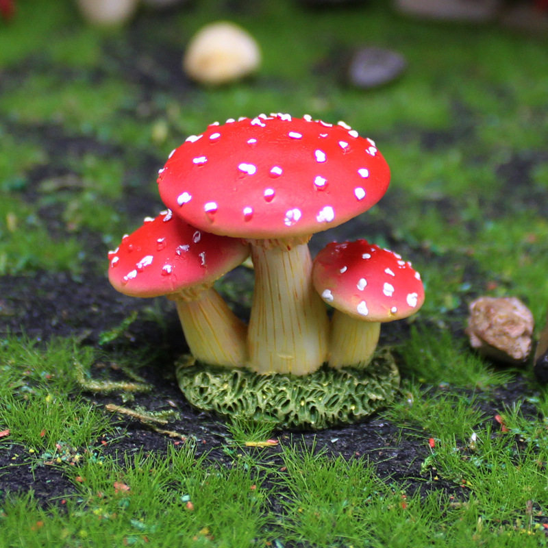 创意仿真蘑菇苔藓微景观树脂摆件
