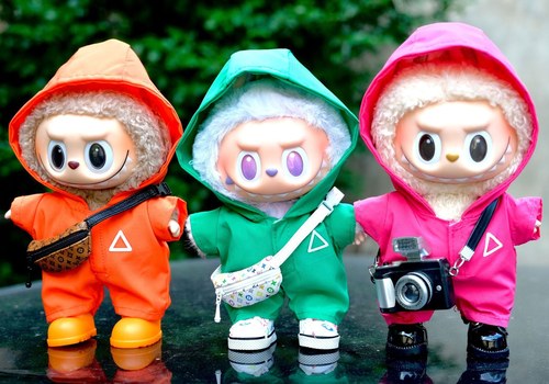 17cm拉布布娃衣一二三代马卡龙搪胶盲盒挂件泡泡玛特labubu冲锋衣