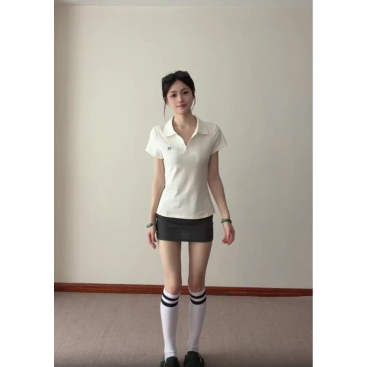 韩系polo衫正肩短袖t恤女夏季设计感收腰显瘦辣妹运动风翻领上衣