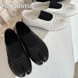 IDOSUNYU欧货2026早春新款圆头平底分趾鞋女款拼色舒适百搭单鞋