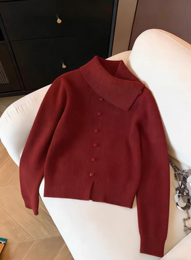 红色复古时尚洋气设计感针织衫