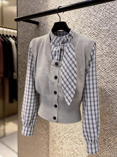 假两件格子拼接针织上衣