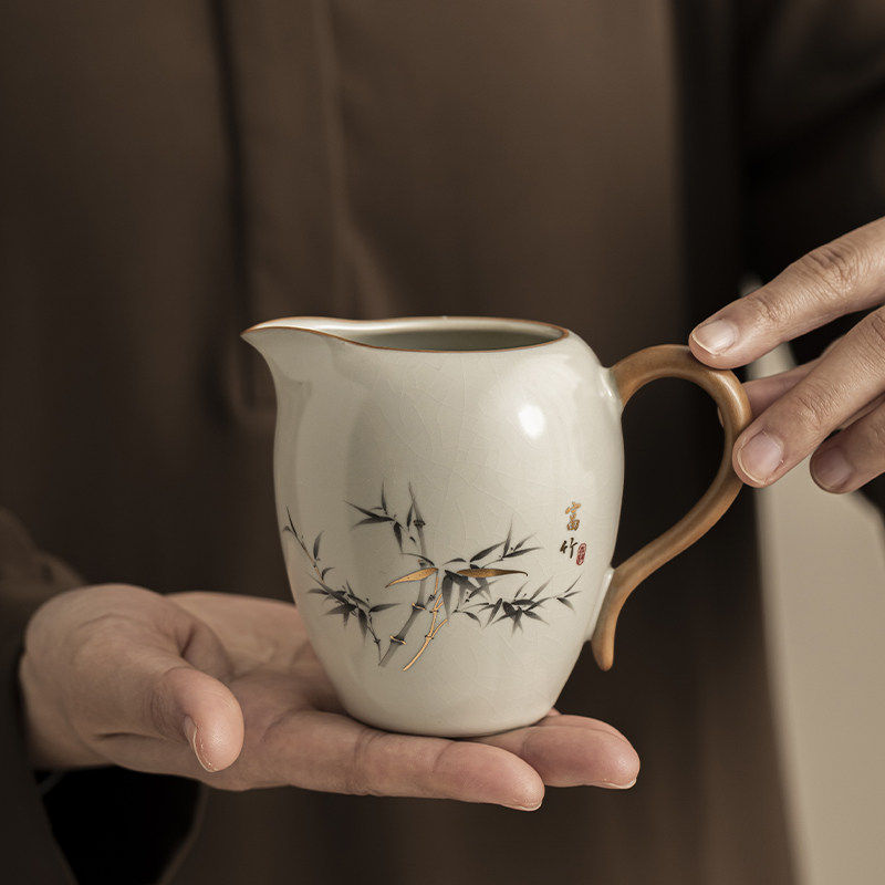 米黄汝窑美人公道杯功夫茶具陶瓷手柄防烫单个茶海家用分茶器匀杯