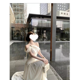 氛围感斜肩扭结设计长裙性感纯欲连衣裙 法式 kubiliv 清冷矜雅
