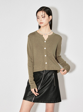Jamor时尚v领针织开衫女2025秋冬冬新款军绿色日系简约上衣加墨