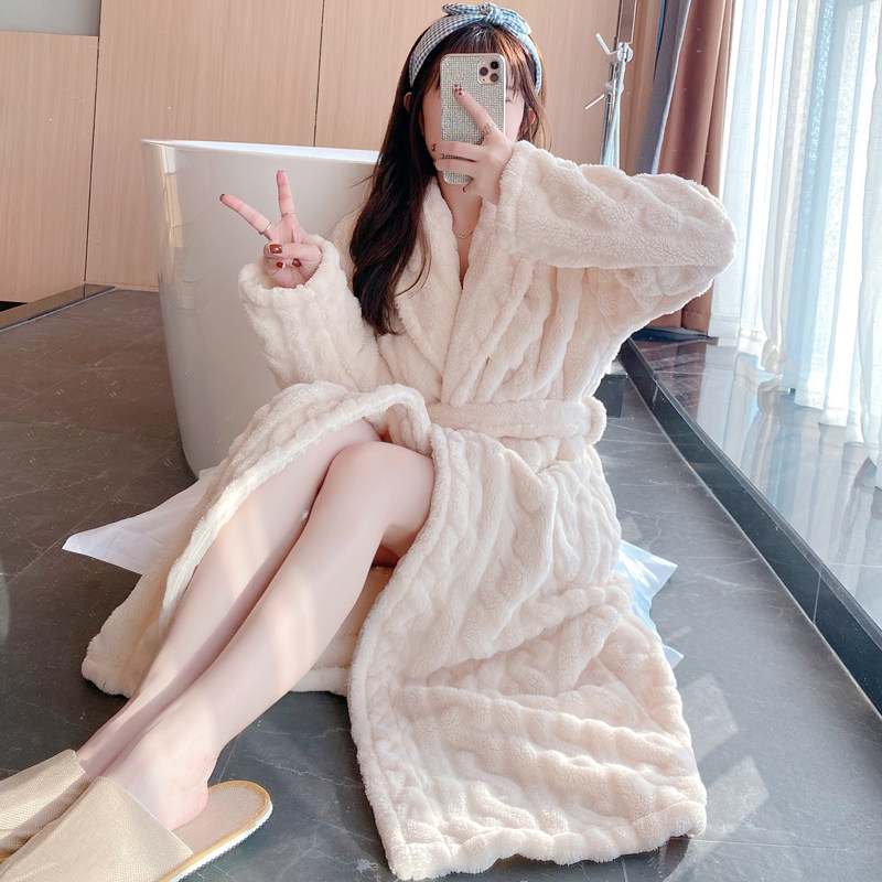 2022年新款睡衣女士浴袍秋冬季法兰绒加绒加厚甜美可爱家居服睡裙