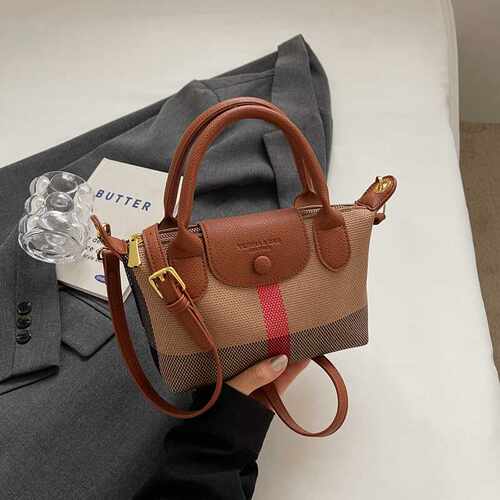 真皮格纹拼色斜挎包休闲单肩手提