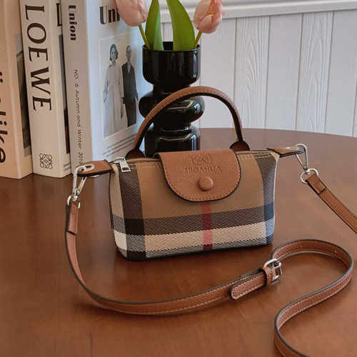 欧美百搭手提2024新款休闲斜挎包