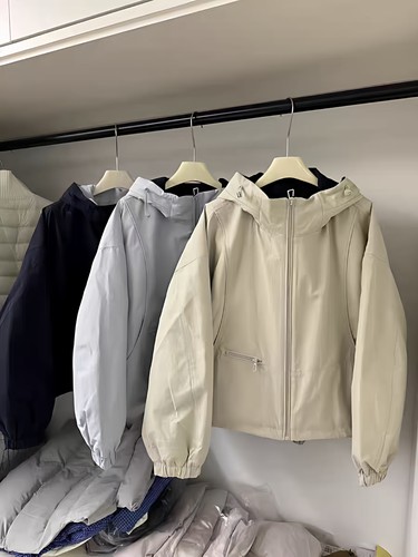 HETANA正品撞色连帽羽绒内胆派克服女冬季保暖冲锋衣羽绒衣YD627