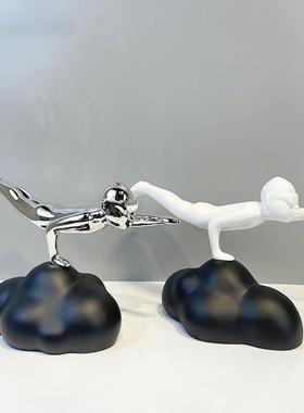 欧式电镀树脂飞行员人物摆件样板间电视柜客厅玄关桌面家居装饰品