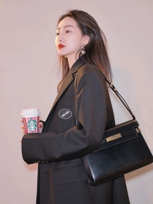 曼哈顿法棍包通勤包邮差