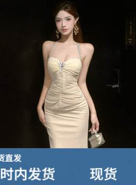 性感洋装女新款夜总店设计感气质收腰辣妹挂颈包臀长裙子礼服夏