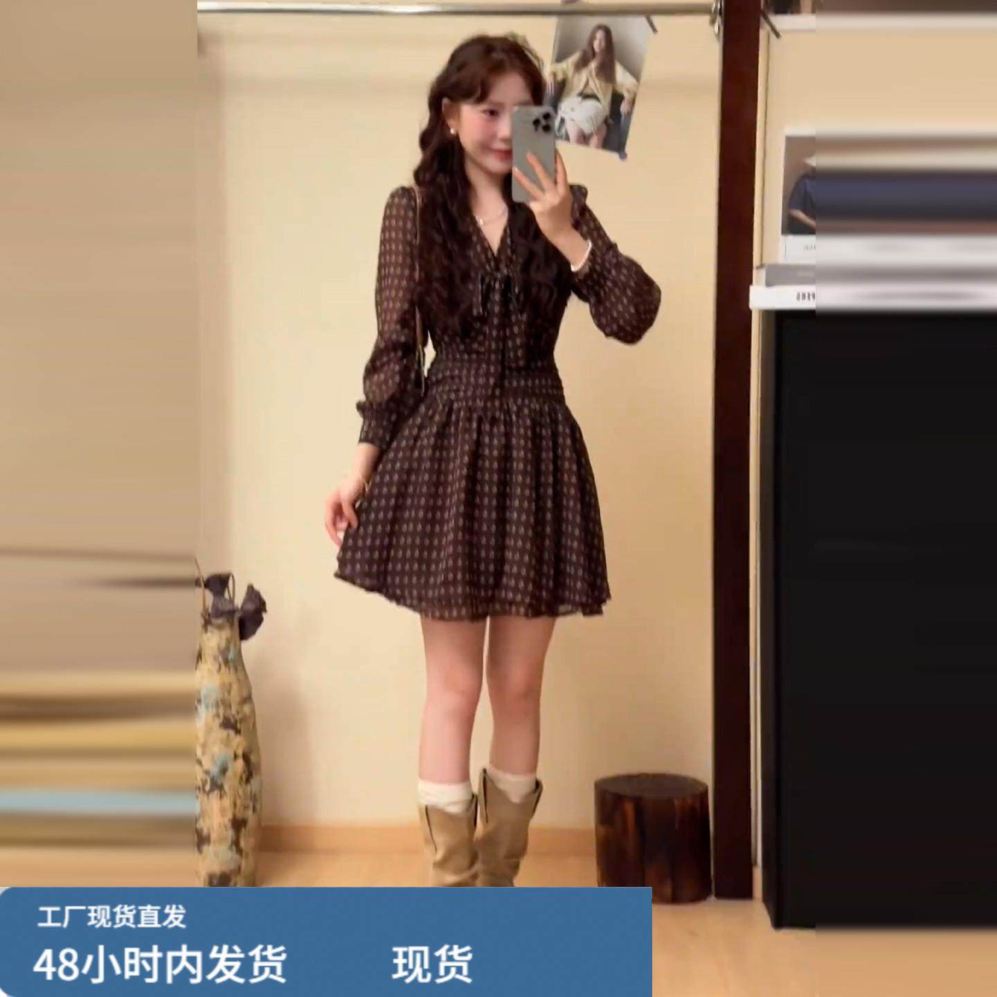 法式气质美拉德棕色V领长袖连衣裙子女秋冬2025新款内搭波点短裙,运动/瑜伽/健身/球迷用品,瑜伽短裙,淘宝优惠券,粉丝福利购,淘宝优惠卷